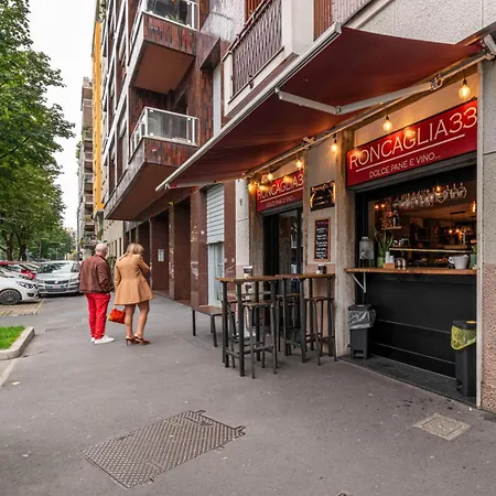 Διαμέρισμα Roncaglia 25,